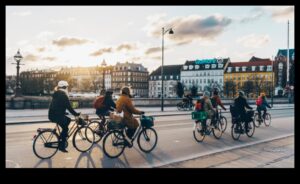 Pilsētas ainavas riteņbraukšanas hronikas: stāsti no velosipēdistiem, kas pārvietojas uz darbu