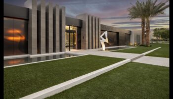 Tērauda un akmens mierīgums: arhitektūras fotogrāfijas mākslinieciskums